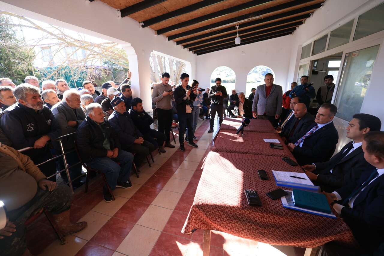 İdris Akbıyık ve Yakup Otgöz’den Seydikemer’de Sel İncelemesi 1